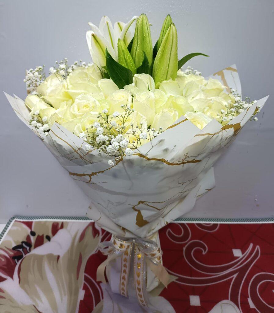 Bouquet of white flowers
