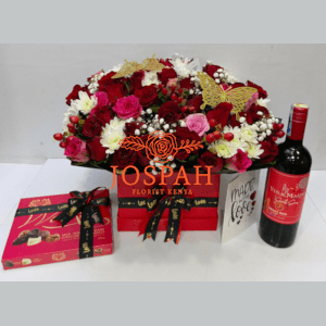 Valentines Day Hat Box Bouquet and Gifts