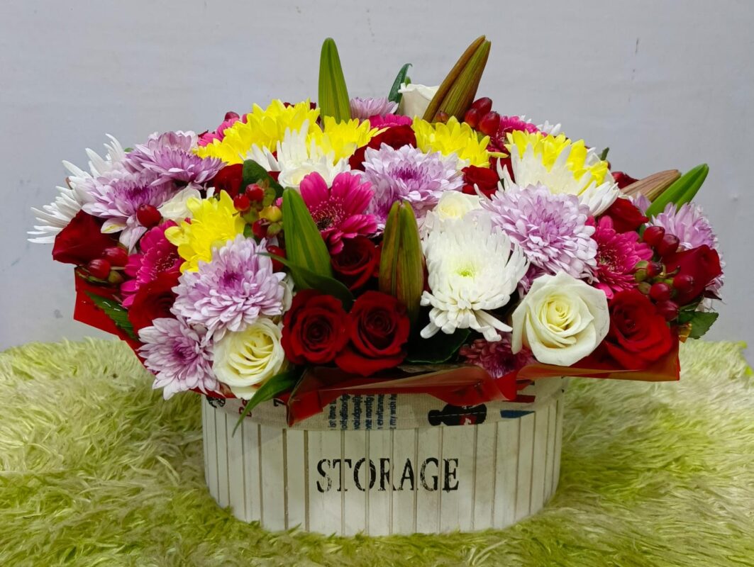 Vibrant Bloom Box – Mixed Flower Arrangement